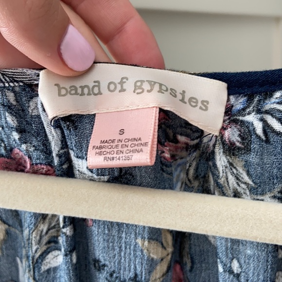 Romper - Picture 2 of 4